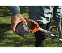  Husqvarna 215iL Akkumulátoros Szegélyvágó akkuval és töltővel